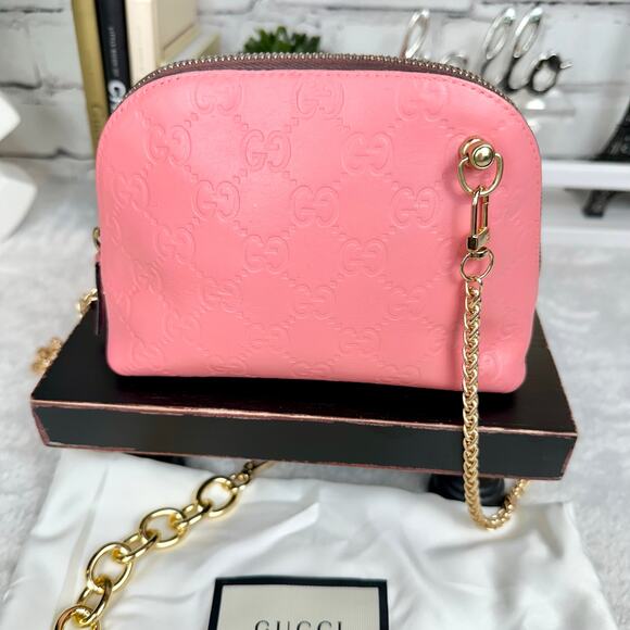 Gucci pink guccissima leather cosmetic clutch or wear as crossbody! - Picture 3 of 13